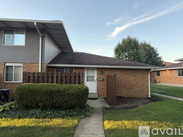 2 BR, 1 BA Apartment 1648 Villa S Dr, Unit 1648, West Carrollton, OH 45449
