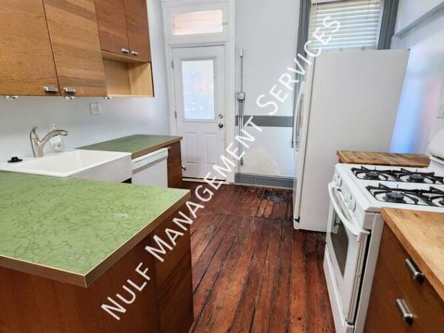 2 BR, 1 BA Apartment 164 Almond Way, Pittsburgh, PA 15201
