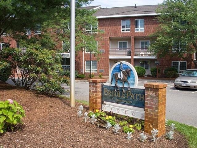2 BR, 1 BA Apartment 164 Bittersweet Lane, Randolph, MA 02368