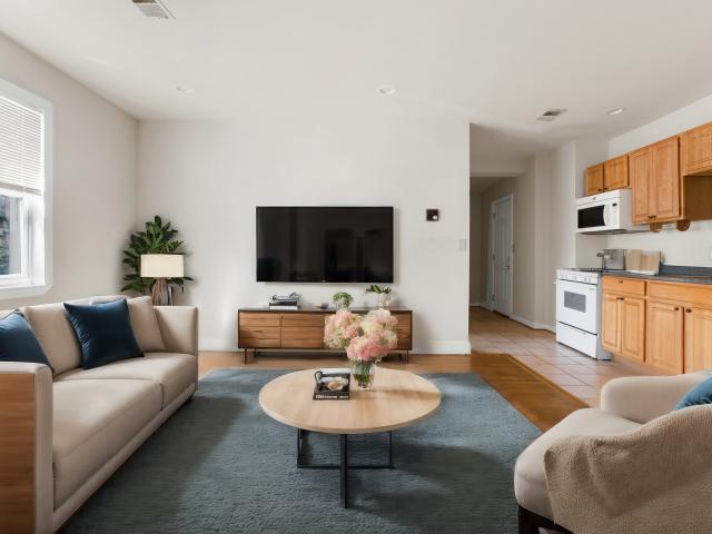 2 BR, 1 BA Apartment 1650 W Virginia Ave NE Apt 3, Washington, DC 20002