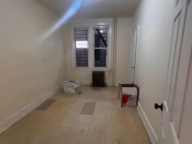 2 BR, 1 BA Apartment 168 Ridge Ave, Yonkers, NY 10703