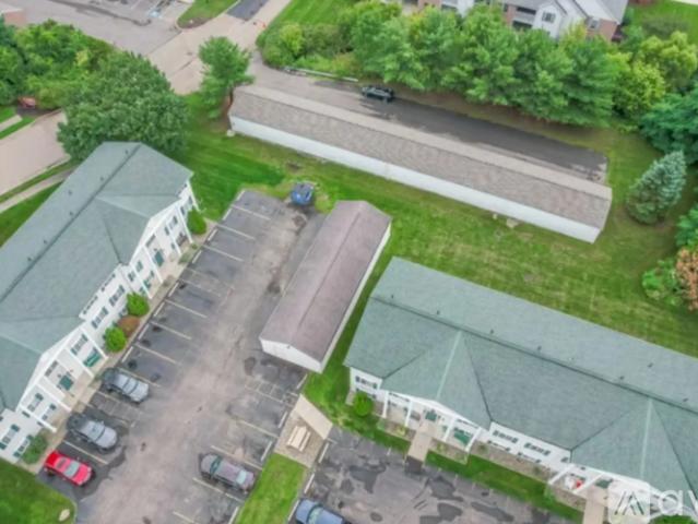 2 BR, 1 BA Apartment 1695 Beechwood Avenue Northeast, Unit 1695 E, North Canton, OH 44720