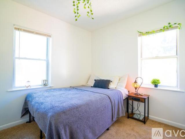 2 BR, 1 BA Apartment 169 171 Holderness St SW, Unit 171, Atlanta, GA 30314
