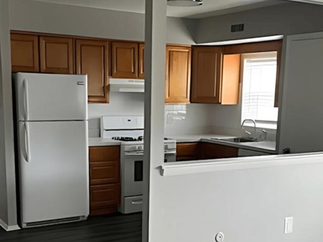 2 BR, 1 BA Apartment 1700 Grant Avenue Unit 27, Philadelphia, PA 19115