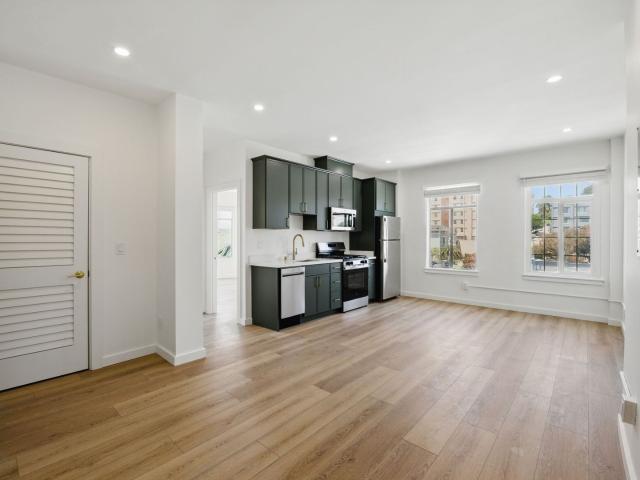 2 BR, 1 BA Apartment 1700 Octavia Street, San Francisco, CA 94109