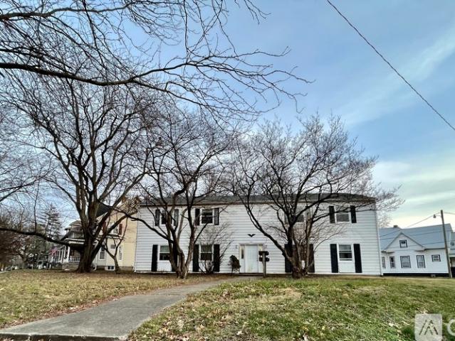 2 BR, 1 BA Apartment 1701 Ohio St, Unit Unit C, Terre Haute, IN 47807