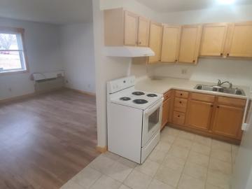 2 BR, 1 BA Apartment 1701 La Cres St, Unit 136, La Crosse, WI 54603