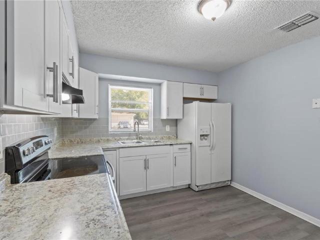 2 BR, 1 BA Apartment 1703 Birchwood Circle, Leesburg, FL 34748