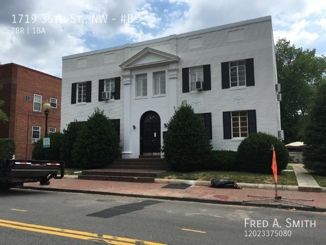 2 BR, 1 BA Apartment 1719 35th St NW, Washington, DC 20007