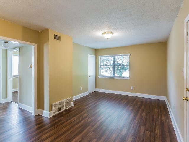 2 BR, 1 BA Apartment 1726 South Orleans Street Unit 6161, Memphis, TN 38106