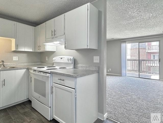 2 BR, 1 BA Apartment 1731 28th Street, Unit B, Greeley, CO 80631