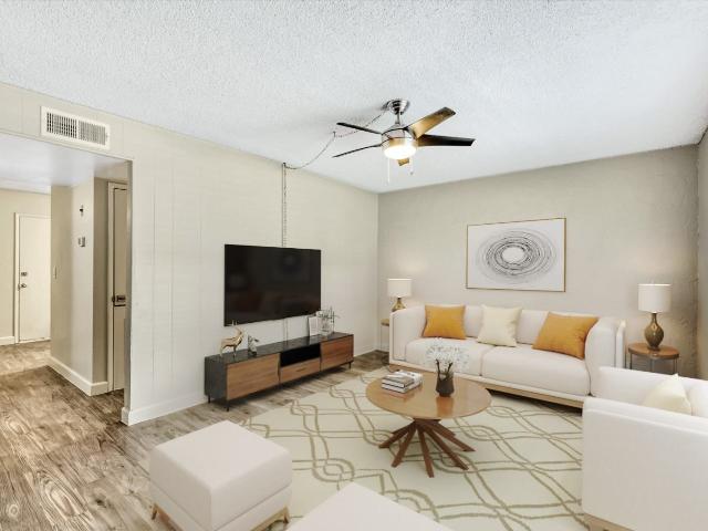 2 BR, 1 BA Apartment 1737 W Missouri Avenue Unit 806, Phoenix, AZ 85015