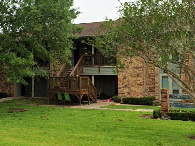 2 BR, 1 BA Apartment 1741 E. Henderson, Angleton, TX 77515