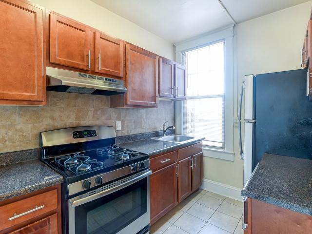 2 BR, 1 BA Apartment 1756 1760 Euclid St NW Unit 202, Washington, DC 20009