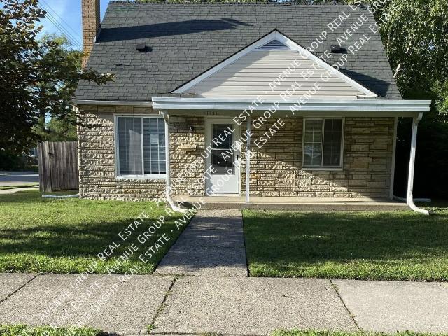2 BR, 1 BA Apartment 17605 Lincoln Ave, Eastpointe, MI 48021