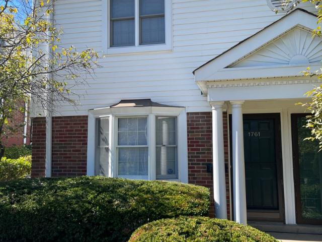 2 BR, 1 BA Apartment 1761 High School Dr, Brentwood, MO 63144