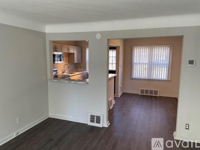 2 BR, 1 BA Apartment 17670 Manderson Rd, Unit 17670, Detroit, MI 48203