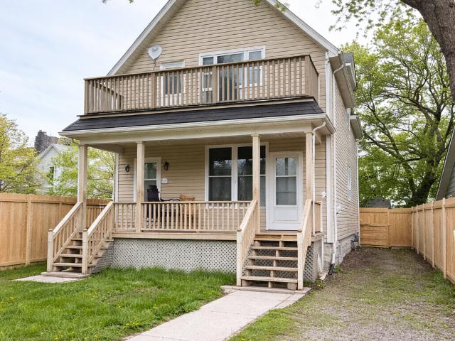2 BR, 1 BA Apartment 178 Talfourd St, Sarnia, ON N7T 1N8