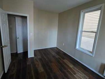 2 BR, 1 BA Apartment 17 Orient Avenue, Unit 1st floor, Jersey City, NJ 07305