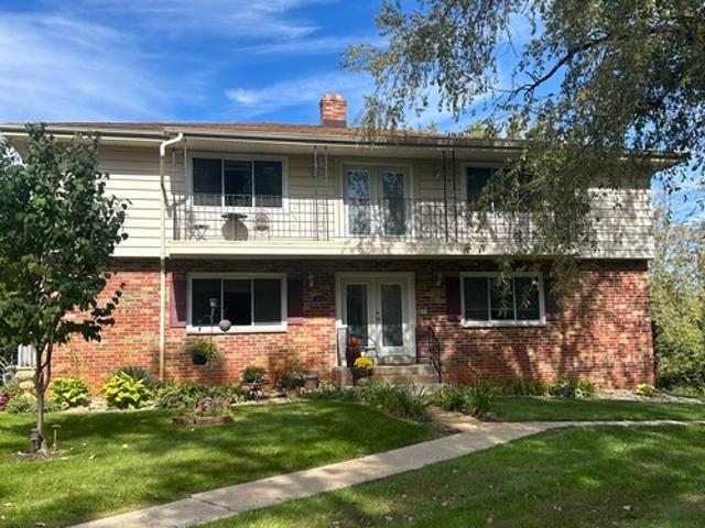2 BR, 1 BA Apartment 18040 Hoffman Avenue, Unit 1, Brookfield, WI 53045
