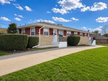2 BR, 1 BA Apartment 1807 1809 South Alpine Rd, Rockford, IL 61108