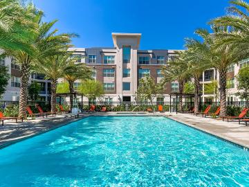 2 BR, 1 BA Apartment 180 Monterey Ave Unit B 435, Pomona, CA 91767