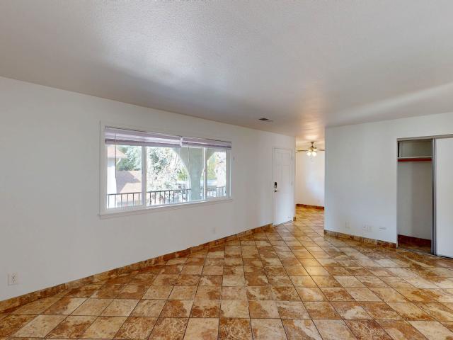 2 BR, 1 BA Apartment 18199 Happy Ln, Sonoma, CA 95476
