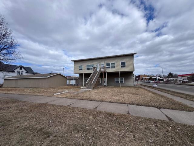 2 BR, 1 BA Apartment 1819 N 21st Street, Superior, WI 54880