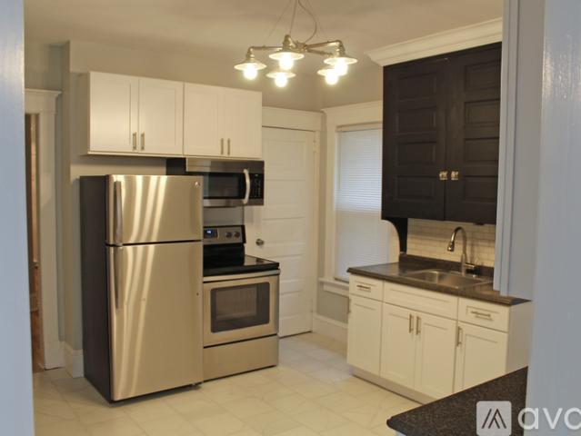 2 BR, 1 BA Apartment 181 Summit Ave, Unit 1, Phillipsburg, NJ 08865
