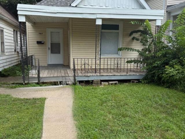 2 BR, 1 BA Apartment 1824 N Gale Ave, Peoria, IL 61604