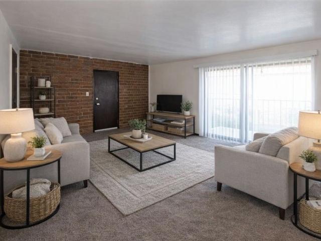 2 BR, 1 BA Apartment 1825 Canal St, Blue Island, IL 60406