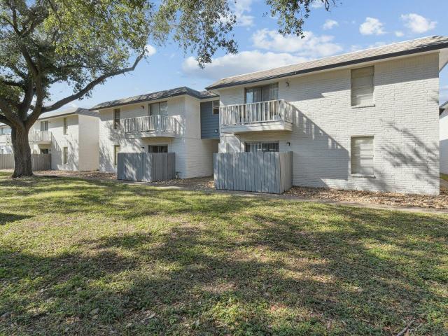 2 BR, 1 BA Apartment 1825 Airline Rd Unit S5, Corpus Christi, TX 78412