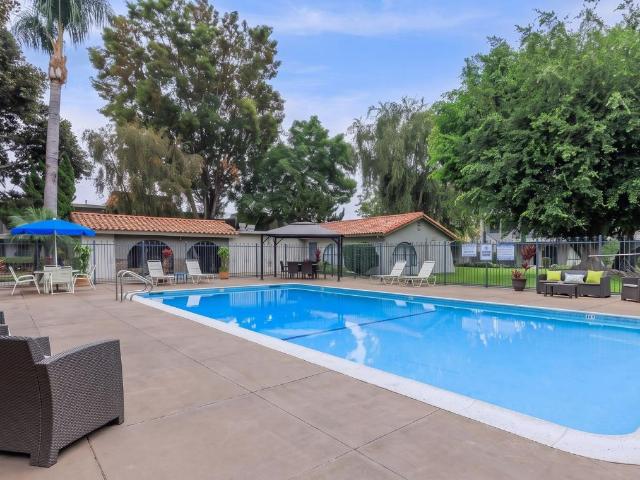 2 BR, 1 BA Apartment 18427 Studebaker Road Unit 246, Cerritos, CA 90703