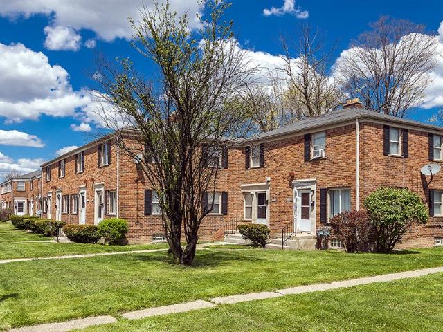 2 BR, 1 BA Apartment 18450 West Chicago Unit 9950B101, Detroit, MI 48228