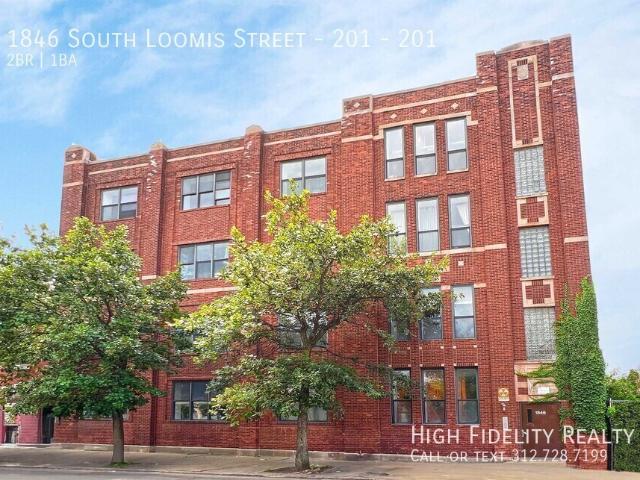 2 BR, 1 BA Apartment 1846 South Loomis Street 201, Chicago, IL 60608