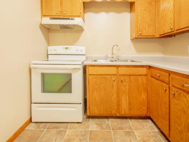 2 BR, 1 BA Apartment 18594 Gary St Unit 07, Elk River, MN 55330