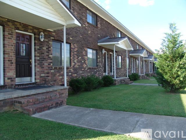 2 BR, 1 BA Apartment 1865 Rome Road Southwest, Unit 3, 5, 7 Calhoun, GA 30701
