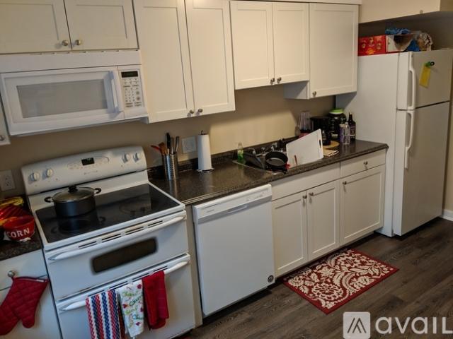 2 BR, 1 BA Apartment 186 Juniper Dr, Unit, Carnot Moon, PA 15108