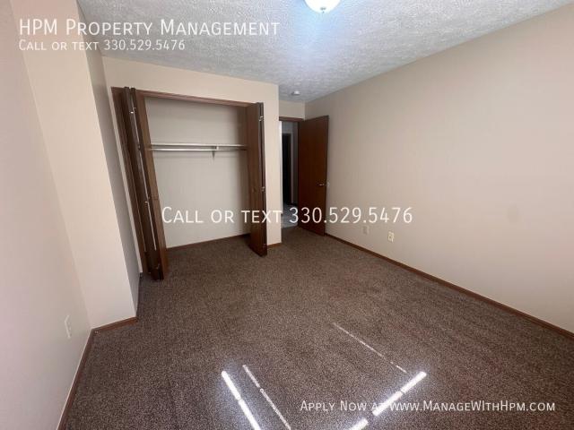 2 BR, 1 BA Apartment 1876 Ledgewood B3, Massillon, OH 44646