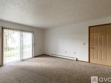 2 BR, 1 BA Apartment 1885 Raleigh Avenue, Unit 07, Lapeer, MI 48446