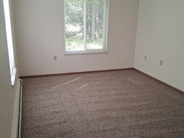 2 BR, 1 BA Apartment 1885 Raleigh Avenue, Unit 24, Lapeer, MI 48446