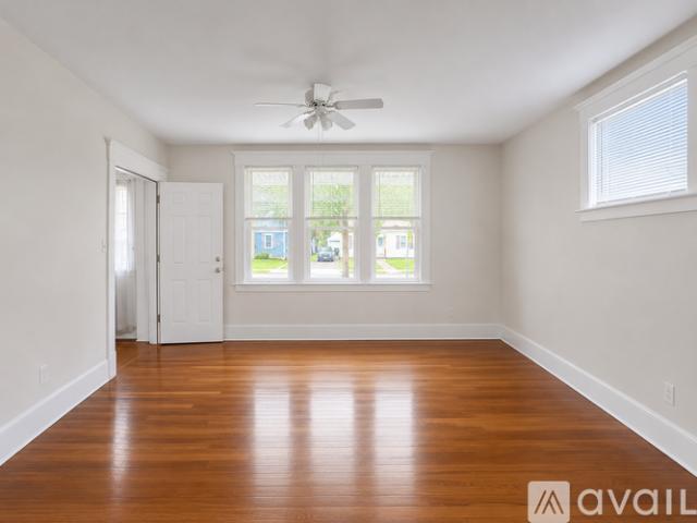 2 BR, 1 BA Apartment 188 Gorham Avenue, Unit 1, Hamden, CT 06514