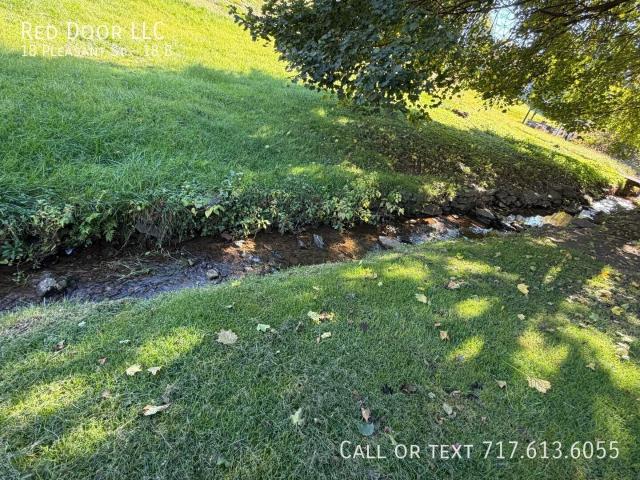 2 BR, 1 BA Apartment 18 Pleasant St, Glen Rock, PA 17327