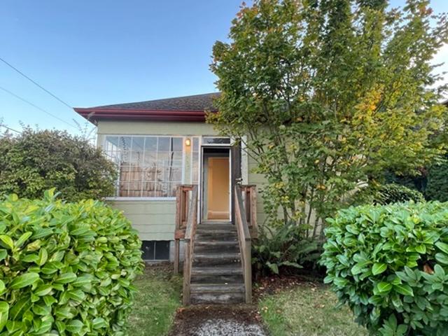 2 BR, 1 BA Apartment 1903 Burwell St, Unit 1, Bremerton, WA 98337