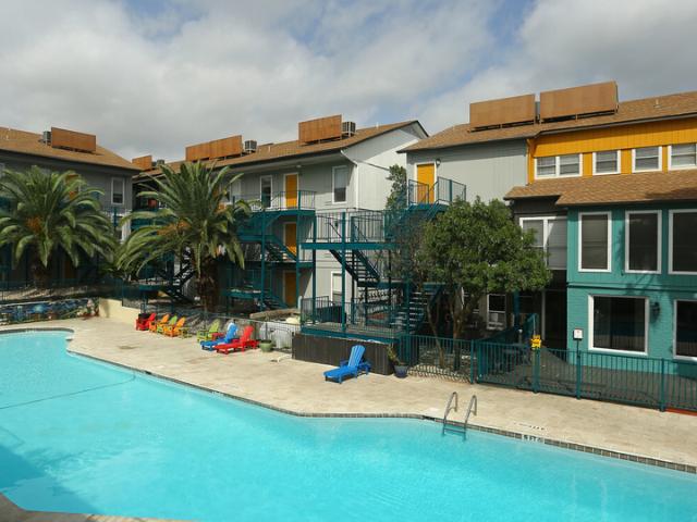 2 BR, 1 BA Apartment 1914 Willow Creek Dr, Austin, TX 78741