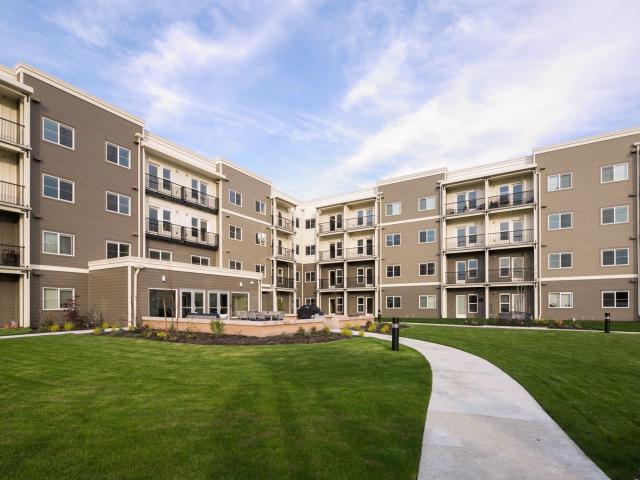 2 BR, 1 BA Apartment 1919 Howard Road Unit 400, Auburn, WA 98002