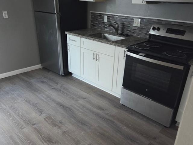 2 BR, 1 BA Apartment 1919 Merkley Avenue, Unit 3, West Sacramento, CA 95691