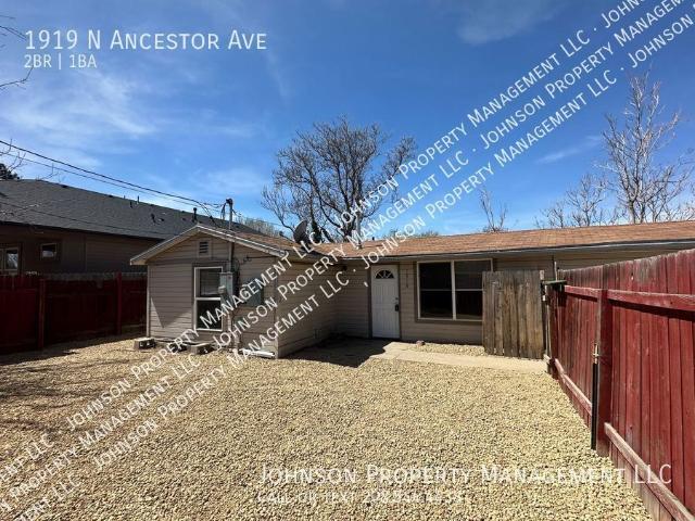 2 BR, 1 BA Apartment 1919 N Ancestor Ave, Boise, ID 83704