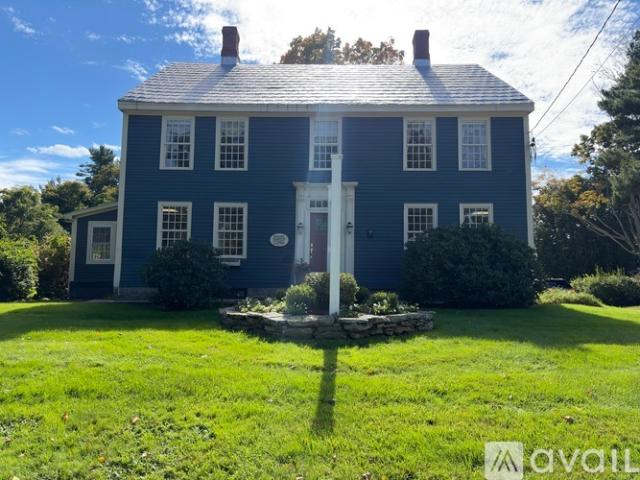 2 BR, 1 BA Apartment 191 Broadway, Unit Suite 2, Colchester, CT 06415