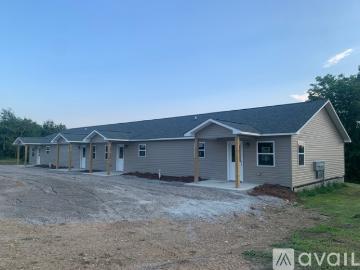 2 BR, 1 BA Apartment 191 Railroad Street, Unit D, Phil Campbell, AL 35581